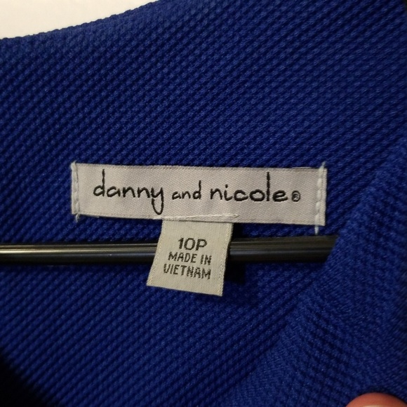 Dress - Picture 3 of 3